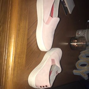 Skechers pink suede platform slip ons